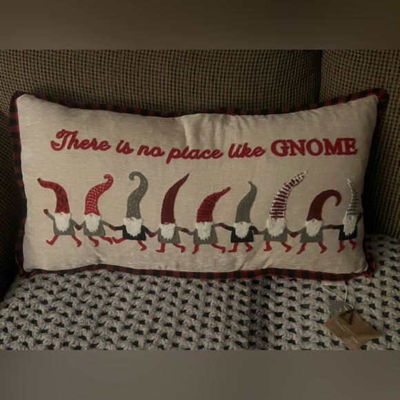 NWT High Quality Oversized Christmas Gnome decorative pillow down filled - Picture 1 of 4